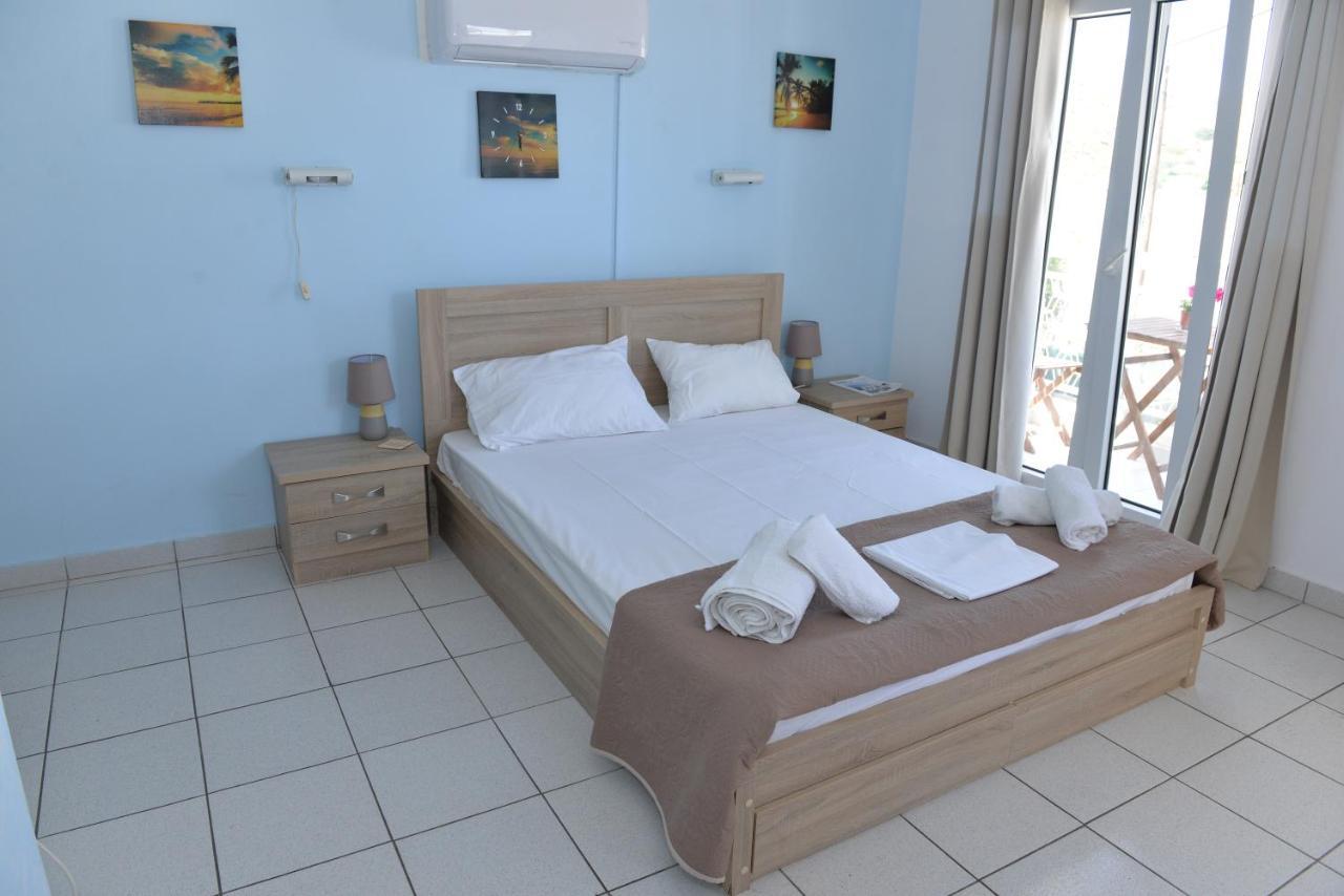 אדאמאס Blue Rooms מראה חיצוני תמונה